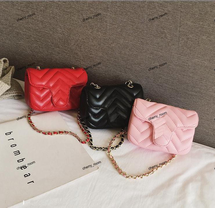 INS Baby Girls handbags PU Letter Children metal single shoulder bag Fashion Kids messenger bag Girl designer Mini bags C4230, Mix colors--cg logo
INS Baby Girls handbags PU Letter Children metal single shoulder bag Fashion Kids messenger bag Girl designer Mini bags C4230, Mix colors--cg logo