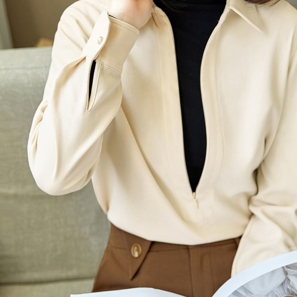 2021 Thick Abrasive Autumn and Winter Women New Base Long Foldable Inside the Lower Professional Shirt 4B7P, Black
2021 Thick Abrasive Autumn and Winter Women New Base Long Foldable Inside the Lower Professional Shirt 4B7P, Black