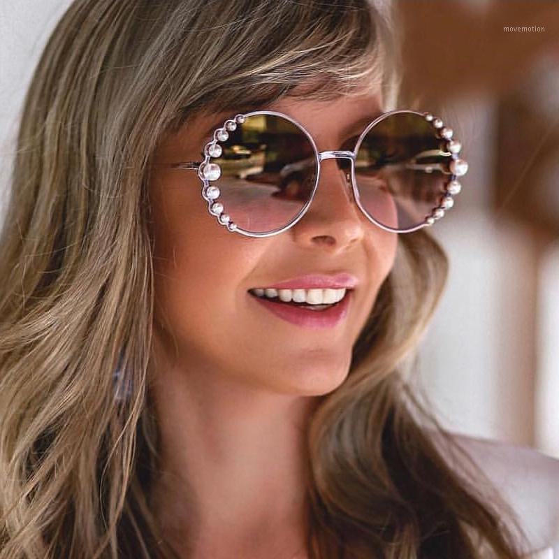 QPeClou Luxury Pearl Round Sunglasses Women 2020 Brand Designer Metal Sun Glasses Ladies Gradient Gafas Shades1
QPeClou Luxury Pearl Round Sunglasses Women 2020 Brand Designer Metal Sun Glasses Ladies Gradient Gafas Shades1
