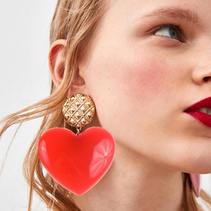 Woman Acrylic Earrings Large Blue Black White Red Love Heart Earring Gold Color Long Drop Dangle Earrings Charms 2020 Jewelry
Woman Acrylic Earrings Large Blue Black White Red Love Heart Earring Gold Color Long Drop Dangle Earrings Charms 2020 Jewelry