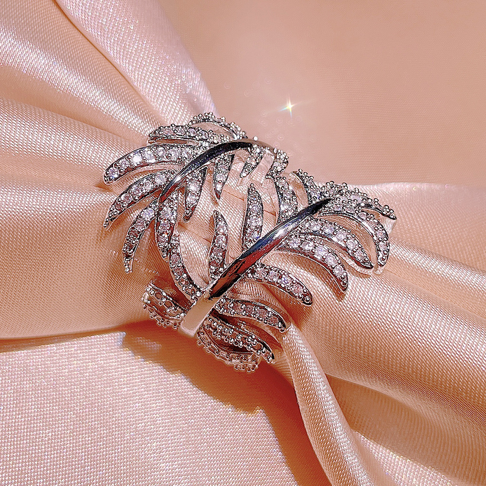 Leaf Wedding Ring: Sterg Sier, White Sapphire CZ Stones