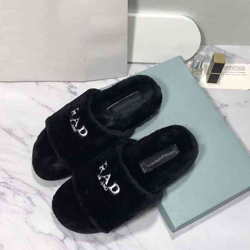 shoe Womens boot slipper winter plush designer Fur slippers lazy stylish and individual colors Main classic black white two styles
shoe Womens boot slipper winter plush designer Fur slippers lazy stylish and individual colors Main classic black white two styles