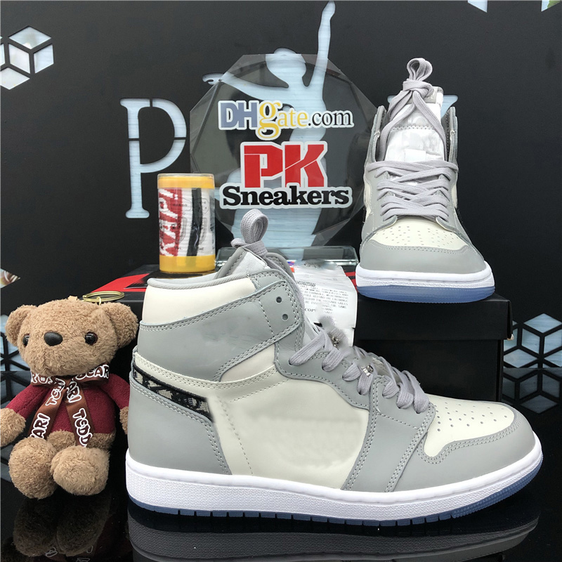 Top Quality Jumpman 1 s Sneakers Men Women Retro Basketball Shoes Travis Scotts Fearless Obsidian UNC Athletics Sneaker Mens Sports Shoes, Gift
Top Quality Jumpman 1 s Sneakers Men Women Retro Basketball Shoes Travis Scotts Fearless Obsidian UNC Athletics Sneaker Mens Sports Shoes, Gift