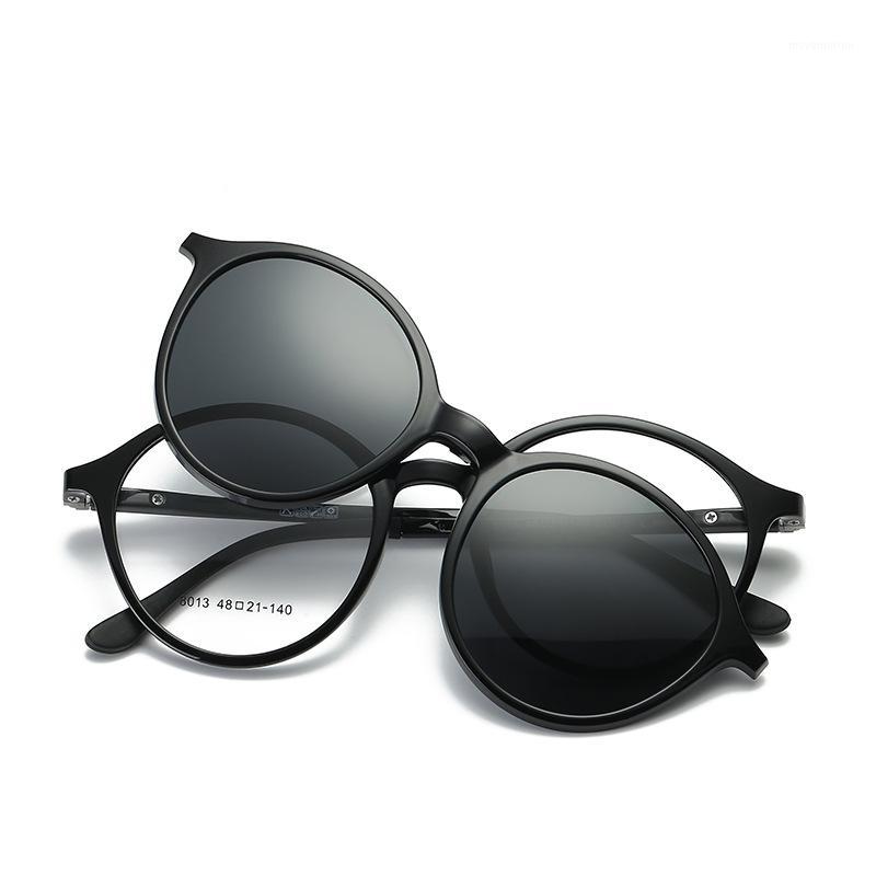 Polarized Clip on Sunglasses Women Vintage Retro Magnetic Sun Glasses Men UV400 TR90 Round Optical Prescription Eyeglasses Frame1
Polarized Clip on Sunglasses Women Vintage Retro Magnetic Sun Glasses Men UV400 TR90 Round Optical Prescription Eyeglasses Frame1