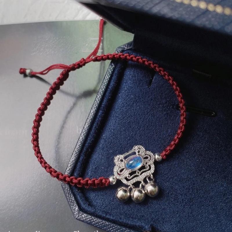 Charm Bracelets Longevity Lock Red Black Line Not Fade Hand Rope Woman Couple Gift Fashion Jewelry
Charm Bracelets Longevity Lock Red Black Line Not Fade Hand Rope Woman Couple Gift Fashion Jewelry
