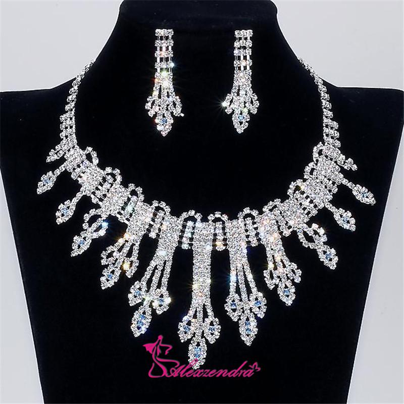 Alexzendra Wedding Jewelry Flower Shape Classic Trendy Style Bridal Necklace Luxury Crystal Rhinestones Jewelry for Women
Alexzendra Wedding Jewelry Flower Shape Classic Trendy Style Bridal Necklace Luxury Crystal Rhinestones Jewelry for Women