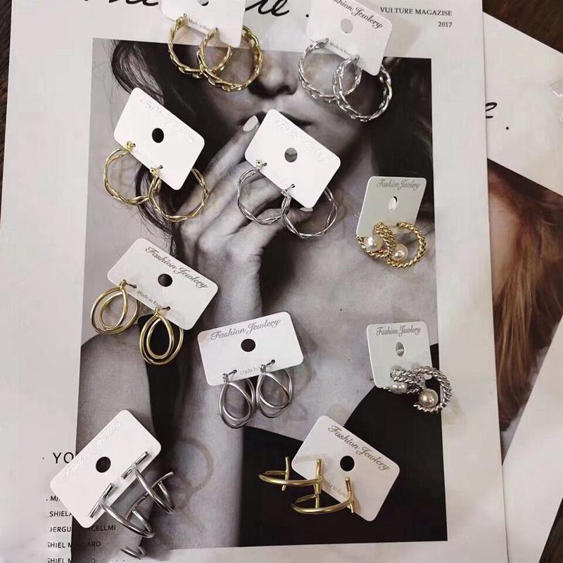 MENGJIQIAO Punk New Design Metal Circle Irregular Hoop Earrings For Women Statement Jewelry Gemetric Pearl Brincos Jewelry
MENGJIQIAO Punk New Design Metal Circle Irregular Hoop Earrings For Women Statement Jewelry Gemetric Pearl Brincos Jewelry