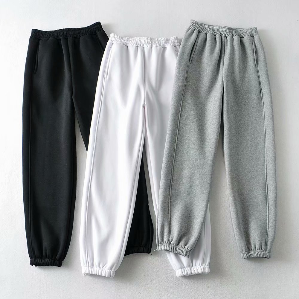 Plus velvet trousers zipper split trousers women 2020 winter new ins European and American thickened warm loose casual trousers
Plus velvet trousers zipper split trousers women 2020 winter new ins European and American thickened warm loose casual trousers