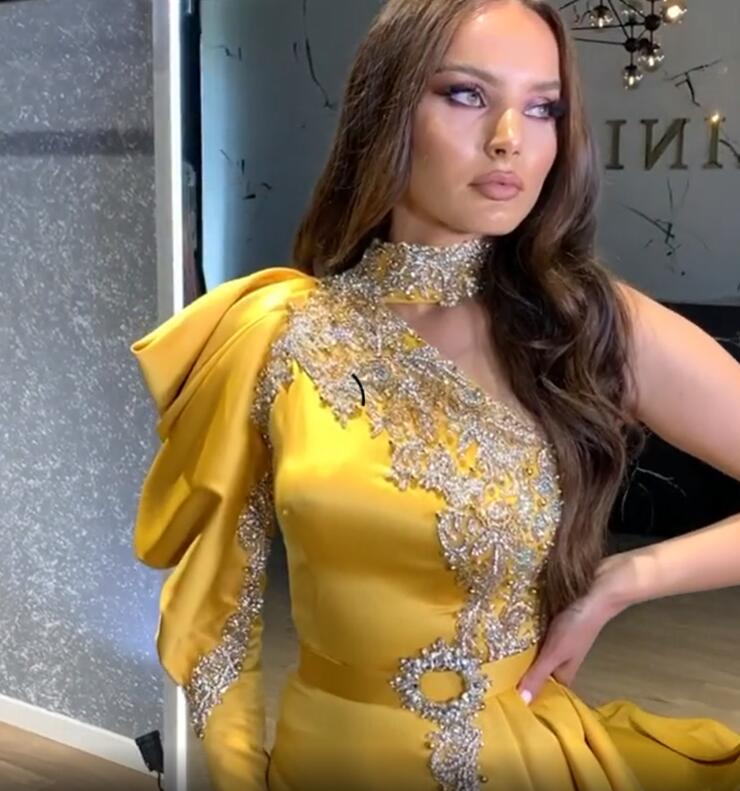2020 Arabic Aso Ebi Gold Luxurious Mermaid Evening Dresses Beaded Crystals Prom Dresses Satin Formal Party Second Receptiion Gowns ZJ440