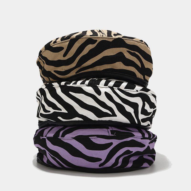 Women Girl Beret French Artist Warm Corduroy Winter Beanie Cap Vintage Plain Zebra Striped Beret Hat Elegant Lady Painter Caps1
Women Girl Beret French Artist Warm Corduroy Winter Beanie Cap Vintage Plain Zebra Striped Beret Hat Elegant Lady Painter Caps1