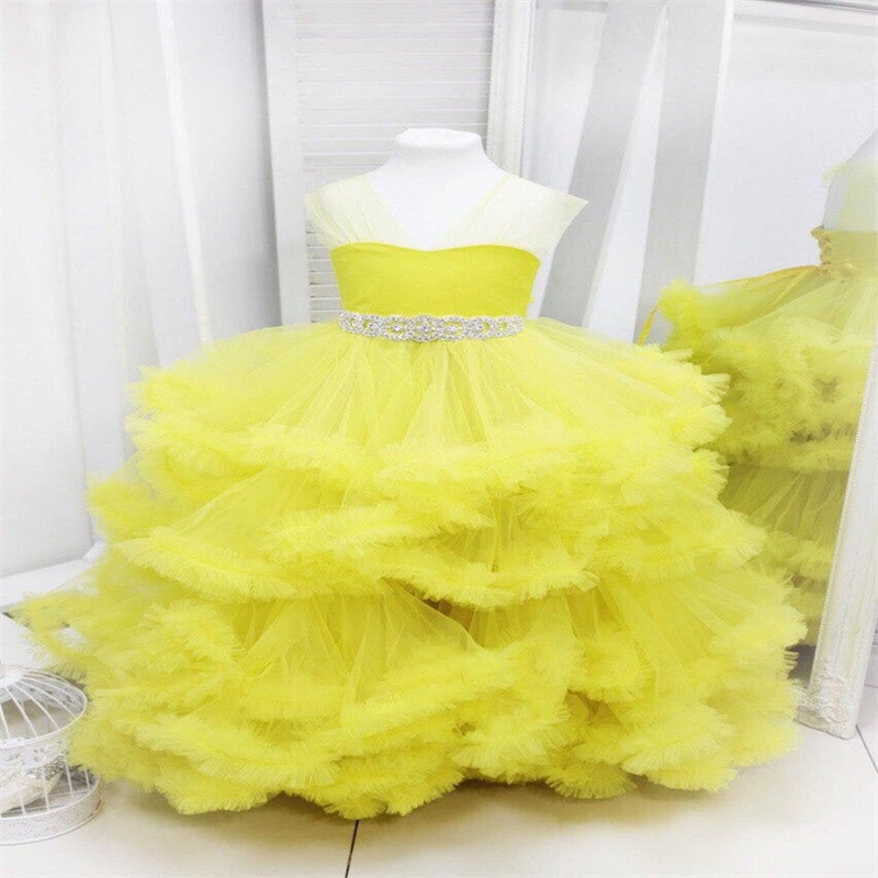 Yellow Bright Flower Girls Dresses Sleeveless Tiered Lace Appliqued Crystal First Communion Dress Custom Made Sweep Train Kids Formal Wear