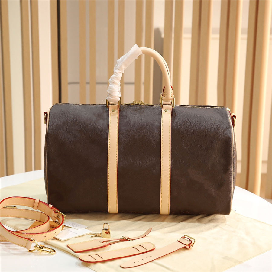 Luxury Handbags Cross Body Laser PVC Transparent Duffle Bag Brilliant Colour Luggage Travel Bag Large Capacity Handbag Shoulder Bags, High quality products
Luxury Handbags Cross Body Laser PVC Transparent Duffle Bag Brilliant Colour Luggage Travel Bag Large Capacity Handbag Shoulder Bags, High quality products