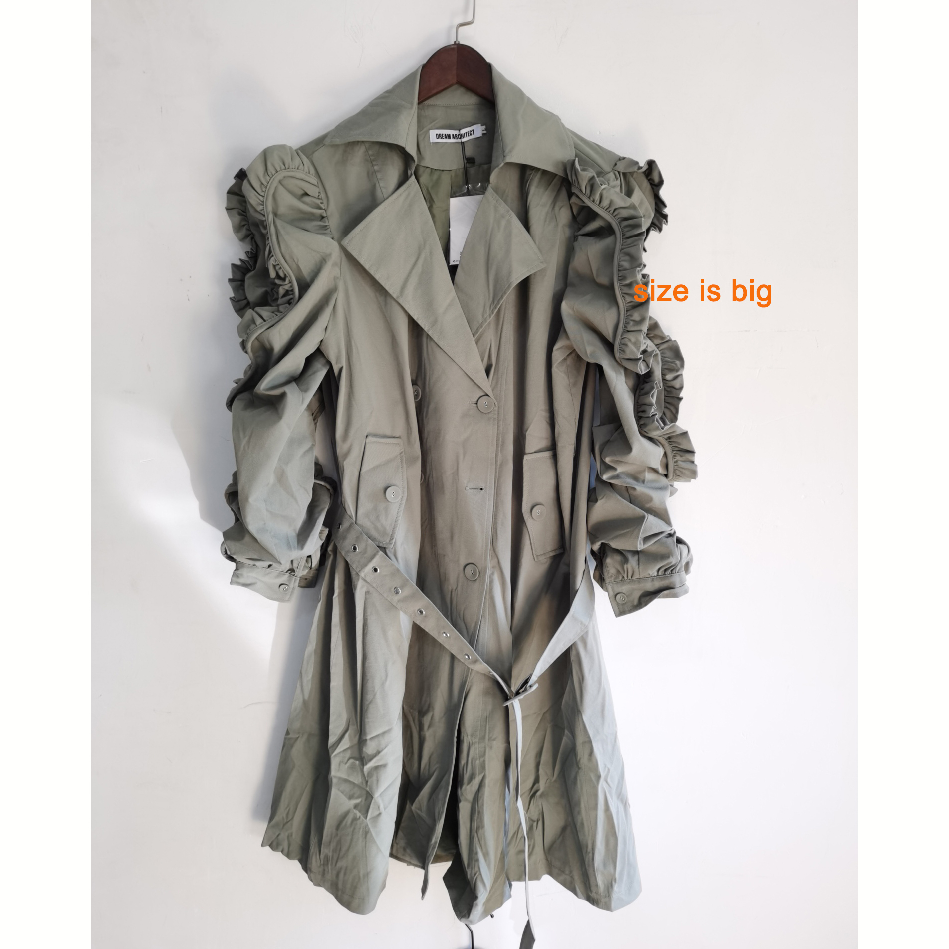 DEAT turn-down collar ruffles patchwork full sleeves shoulder high waist double breasted waist belt female windbreaker WO03106L 201211