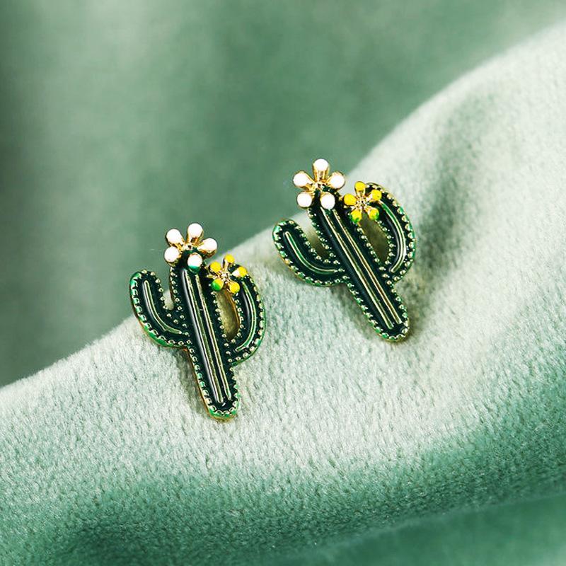 Fashion European and American Stud Earrings for Women Girl New Green Cactus Earrings Creative Retro Simple Alloy Plant
Fashion European and American Stud Earrings for Women Girl New Green Cactus Earrings Creative Retro Simple Alloy Plant