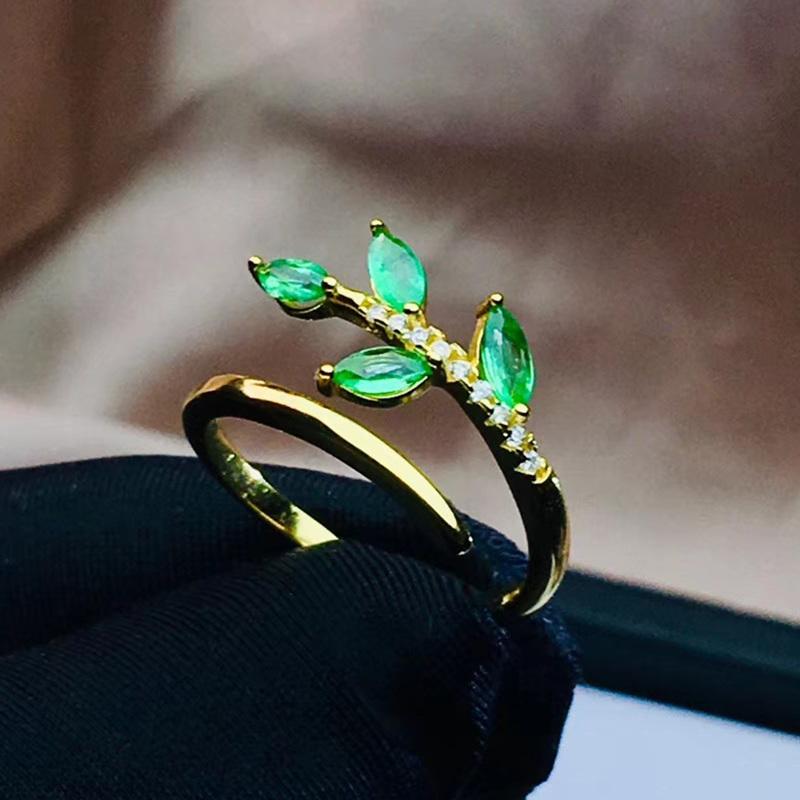 Cluster Rings Natural Real Emerald Leaves Style Ring Per Jewelry 2*4mm 0.15ct*4pcs Gemstone 925 Sterling Silver Fine J210607, Golden;silver
Cluster Rings Natural Real Emerald Leaves Style Ring Per Jewelry 2*4mm 0.15ct*4pcs Gemstone 925 Sterling Silver Fine J210607, Golden;silver
