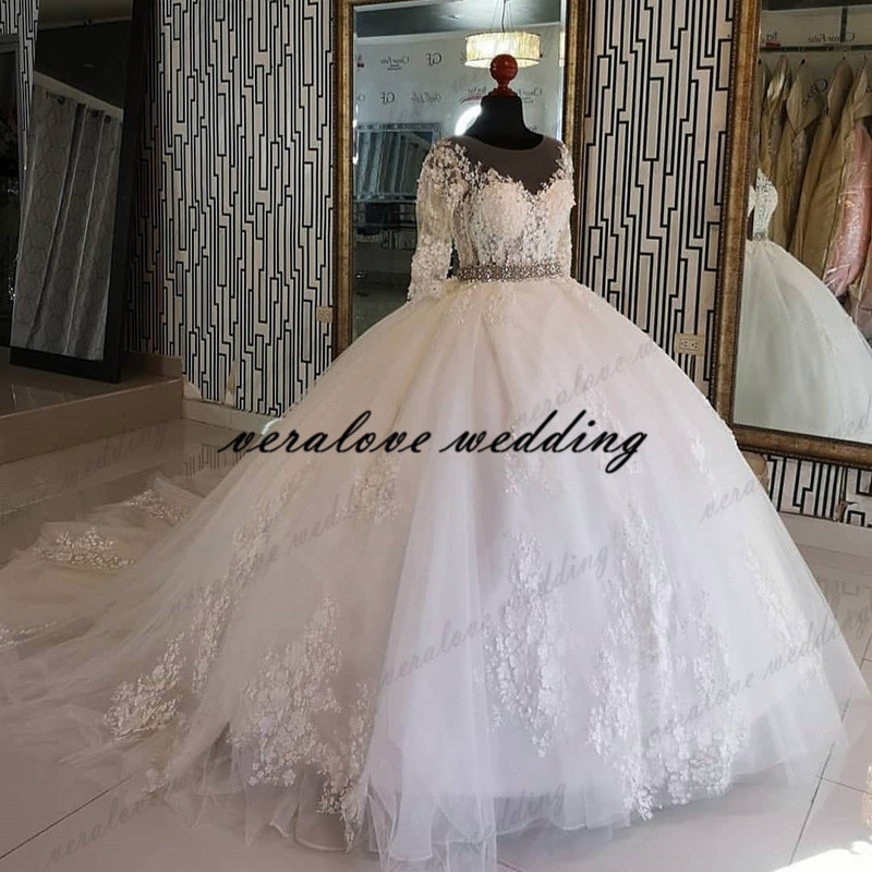 Chic Princess Ball Gown Wedding Dress Robe De Mariee 2021 Sheer Long Sleeves Lace Appliques Bridal Gowns Bead Sash