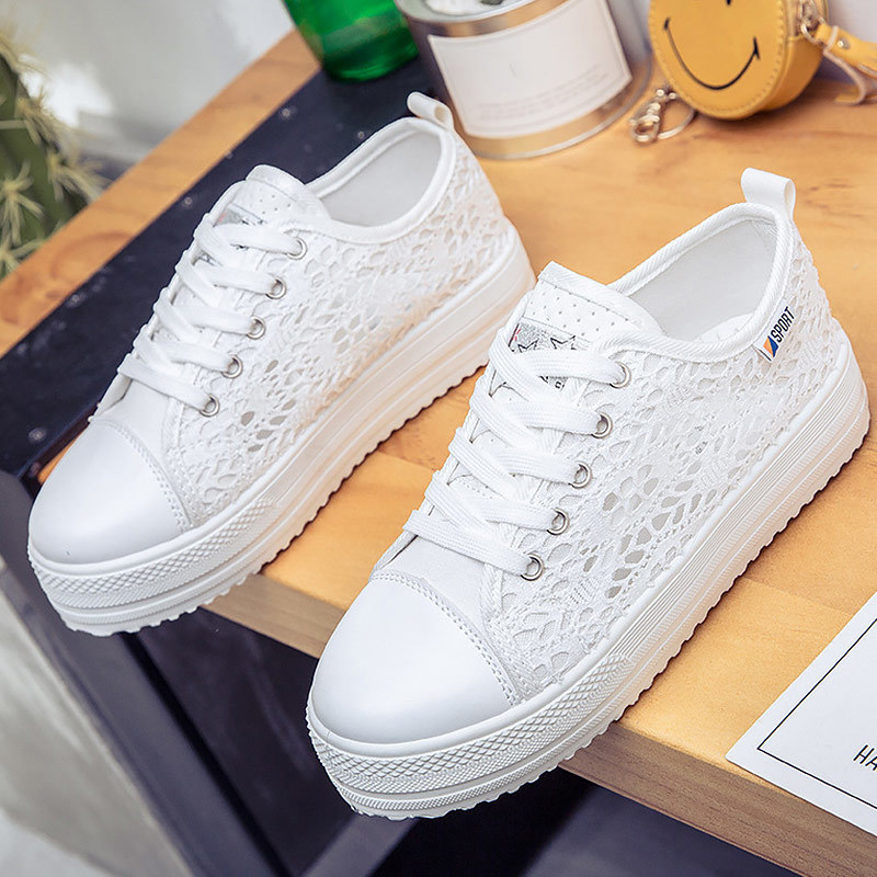 Women Mesh Casual Shoes Flat Lace-Up Ladies Vulcanzie Shoes Canvas Hollow Lace Breathable Platform Shoes Outdoor Walking Woman Y200801