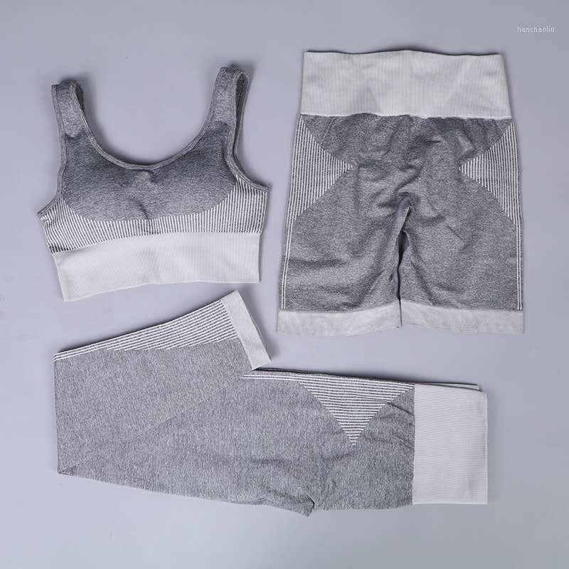 GXQIL 3 Piece Gym Woman Sportswear Seamless Fitness Suit 2020 Yoga Set Women Jogging Femme Sports Bra Shorts Leggings Kit Gray1, Red shorts
GXQIL 3 Piece Gym Woman Sportswear Seamless Fitness Suit 2020 Yoga Set Women Jogging Femme Sports Bra Shorts Leggings Kit Gray1, Red shorts