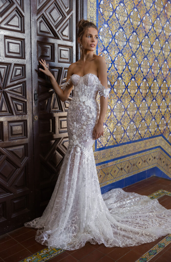 3D Floral Applique Mermaid Wedding Dresses Illusion Off Shoulder Lace Sweep Train Bridal Gowns Backless Boho Robe De Mariée