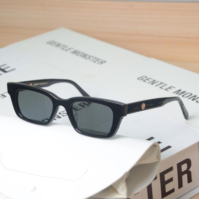 2021 GM Same as Jennie Suitable for small face women Sunglasses GENTLE 1996 Acetate Polarized UV400 square women Sunglasses
2021 GM Same as Jennie Suitable for small face women Sunglasses GENTLE 1996 Acetate Polarized UV400 square women Sunglasses