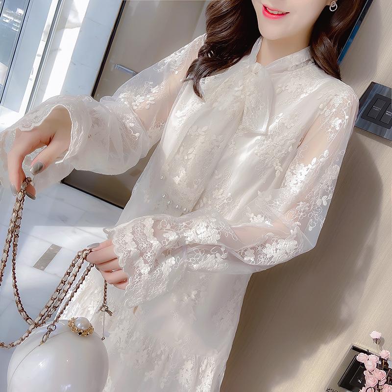 With 2020 early autumn new sweet bowknot is led embroidered gauze dress over-the-knee fair maiden dress, See chart
With 2020 early autumn new sweet bowknot is led embroidered gauze dress over-the-knee fair maiden dress, See chart