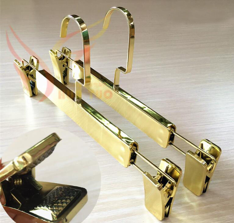 10 PcsLot High Grade Beautiful Shiny Golden Wide Shoulder Luxury Gold Plastic Clothes Hanger Rack for Coats Pants Wedding Dress T