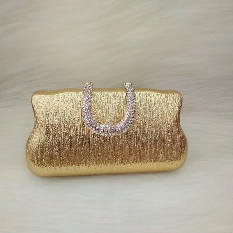 Women's U-shaped buckle diamond bag retro pillow-shaped Ladies clutch bag banquet business purse evening female handbag, Black
Women's U-shaped buckle diamond bag retro pillow-shaped Ladies clutch bag banquet business purse evening female handbag, Black
