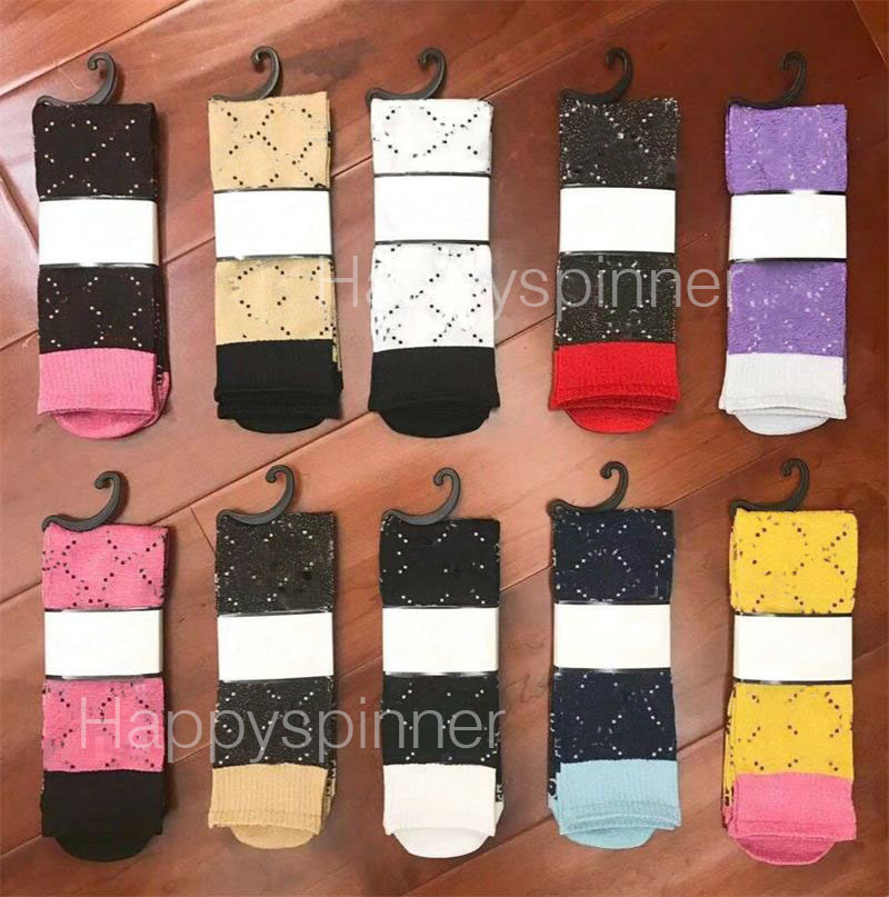 Fashion Girl Ladies Four Seasons Socks Letter Pure Cotton Flash Hip-hop Long Tube Comfortable and Breathable Sports Socks, #1
Fashion Girl Ladies Four Seasons Socks Letter Pure Cotton Flash Hip-hop Long Tube Comfortable and Breathable Sports Socks, #1