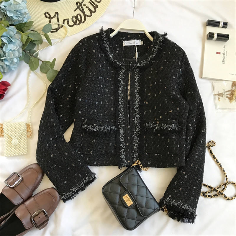 2021 New Autumn Fashion Lurex Elegant Jacket Fabric Red Tweed Women's Black Jackets Short White Suit Feminine Neck Mini Coat 4RUR
2021 New Autumn Fashion Lurex Elegant Jacket Fabric Red Tweed Women's Black Jackets Short White Suit Feminine Neck Mini Coat 4RUR