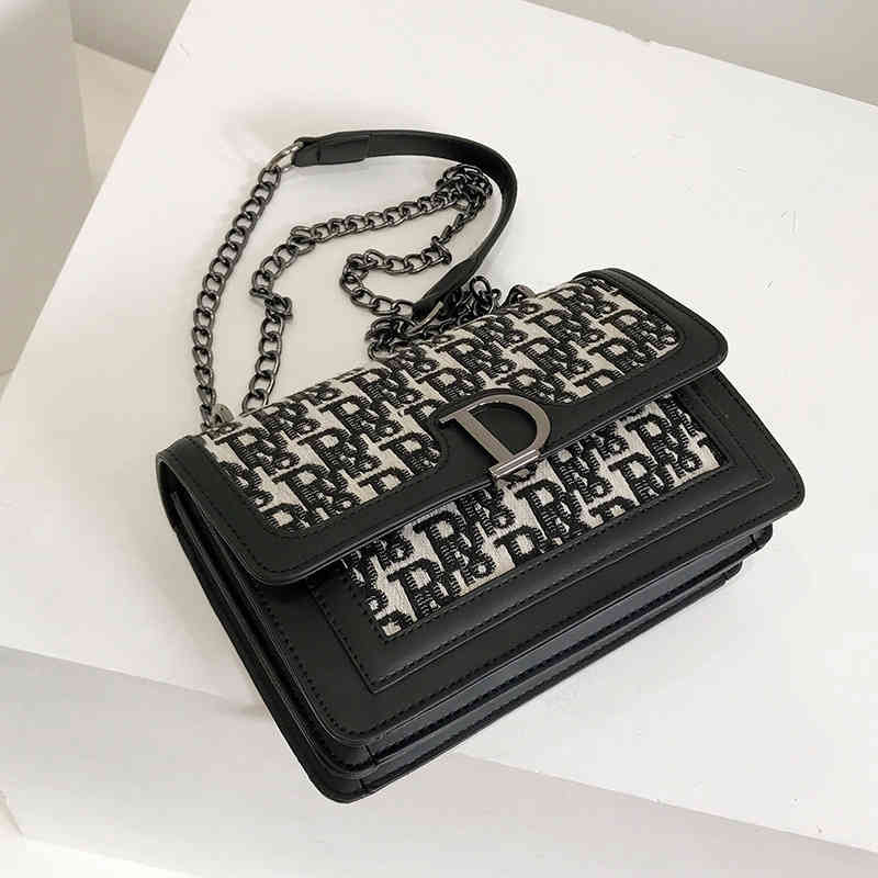 2022 new letter small square bag women's shoulder bag Korean version fashionable simple ins fashion diagonal cross women's bag, Black
2022 new letter small square bag women's shoulder bag Korean version fashionable simple ins fashion diagonal cross women's bag, Black