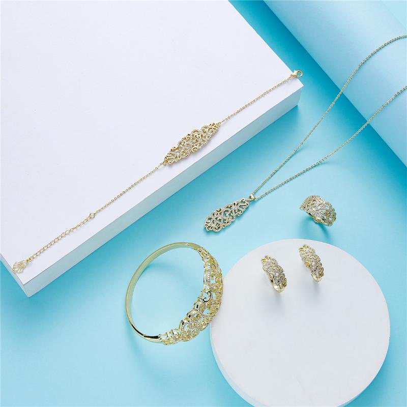 Earrings & Necklace 2021 SEP Caftan Wedding Jewelry Set For Women Fashion Copper High Quality, Silver
Earrings & Necklace 2021 SEP Caftan Wedding Jewelry Set For Women Fashion Copper High Quality, Silver
