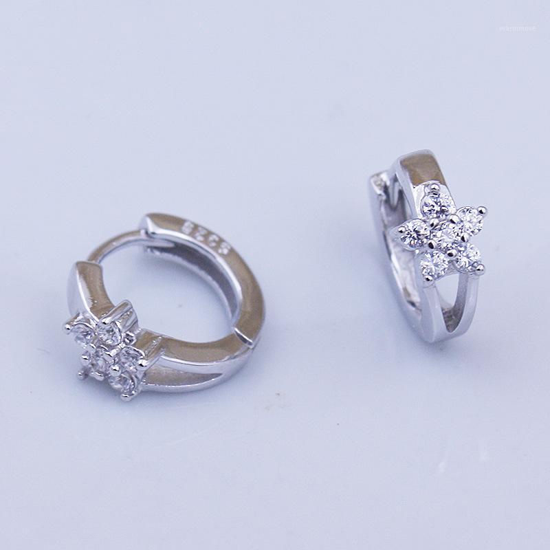 Korean Flower Zircon Crystal Hoop Earrings For Women Silver Color Earring Earings Jewelry Earing Brincos Oorbellen A1061
Korean Flower Zircon Crystal Hoop Earrings For Women Silver Color Earring Earings Jewelry Earing Brincos Oorbellen A1061