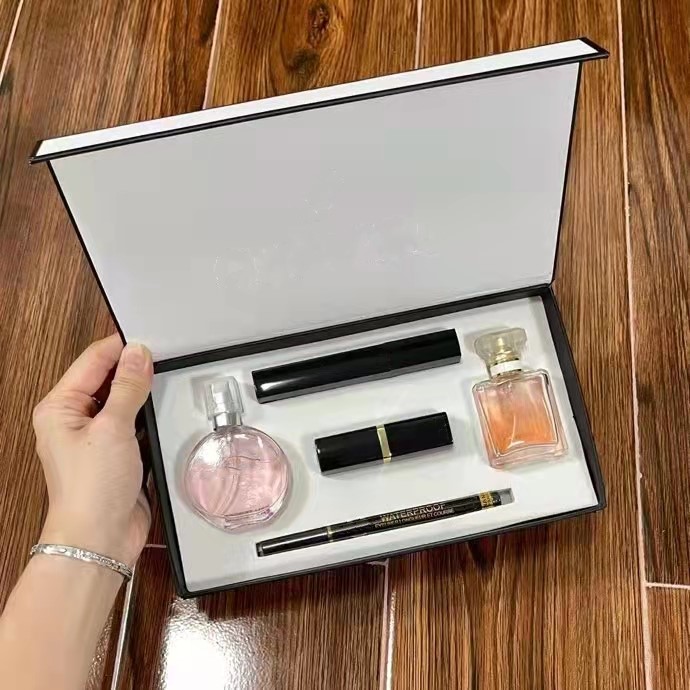 5 in 1 Brand Makeup Gift Set Perfume Cosmetics Holiday Gift Collection ensemble de maquillage Waterproof Mascara Eyeliner Cosmetic Matte Lipstick Make Up parfum Kit, Mixed color
5 in 1 Brand Makeup Gift Set Perfume Cosmetics Holiday Gift Collection ensemble de maquillage Waterproof Mascara Eyeliner Cosmetic Matte Lipstick Make Up parfum Kit, Mixed color