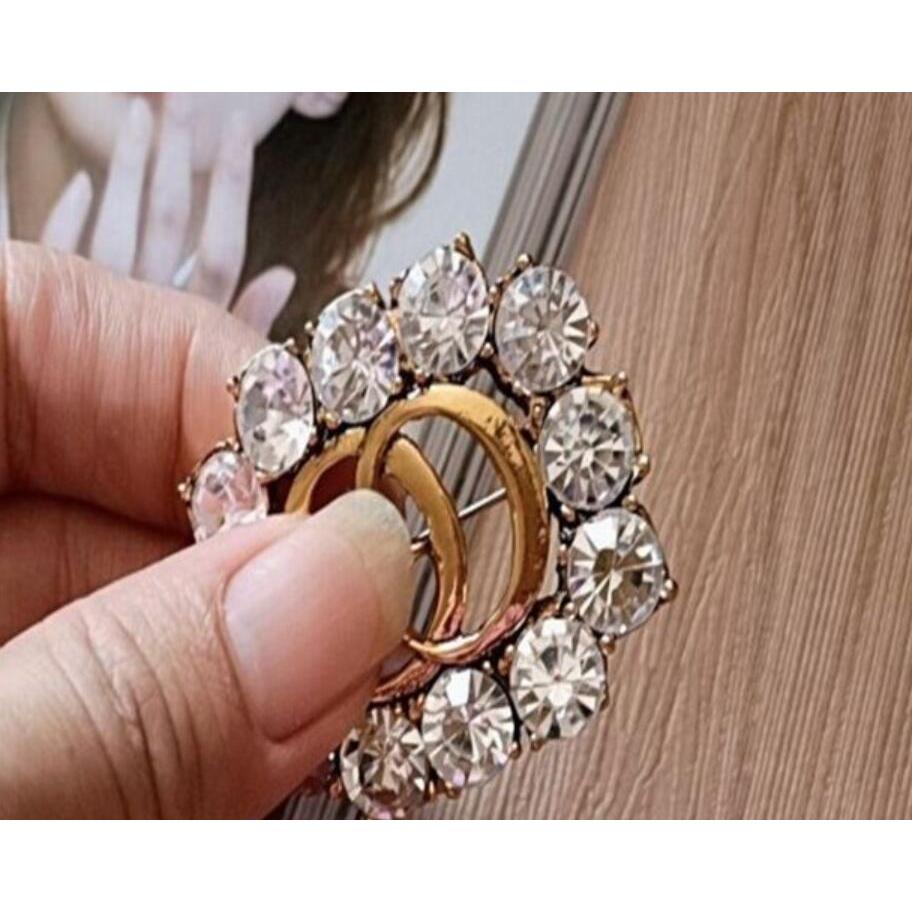 3pcs Pearl Floral Crystal Brooch Rhoudium Pearl Flower Pins And Brooches For Women Wedding Bridal sqchFA homes2007
3pcs Pearl Floral Crystal Brooch Rhoudium Pearl Flower Pins And Brooches For Women Wedding Bridal sqchFA homes2007