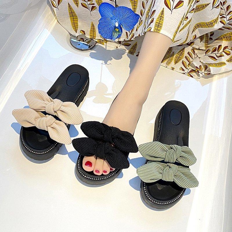 Med Slippers Casual Summer Women's Shoes Slides Pantofle Butterfly-knot Platform Luxury Flat 2020 Soft Rubber Basic Cotton
Med Slippers Casual Summer Women's Shoes Slides Pantofle Butterfly-knot Platform Luxury Flat 2020 Soft Rubber Basic Cotton