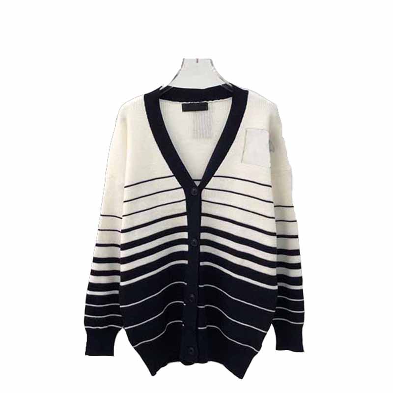 Autumn And Winter New Korean Womens Sweater Striped Cardigan Contrast Color Gradient Knitted Jacket Women Loose Casual Fashion Age-reducing Slim Long-sleeved, Pink
Autumn And Winter New Korean Womens Sweater Striped Cardigan Contrast Color Gradient Knitted Jacket Women Loose Casual Fashion Age-reducing Slim Long-sleeved, Pink