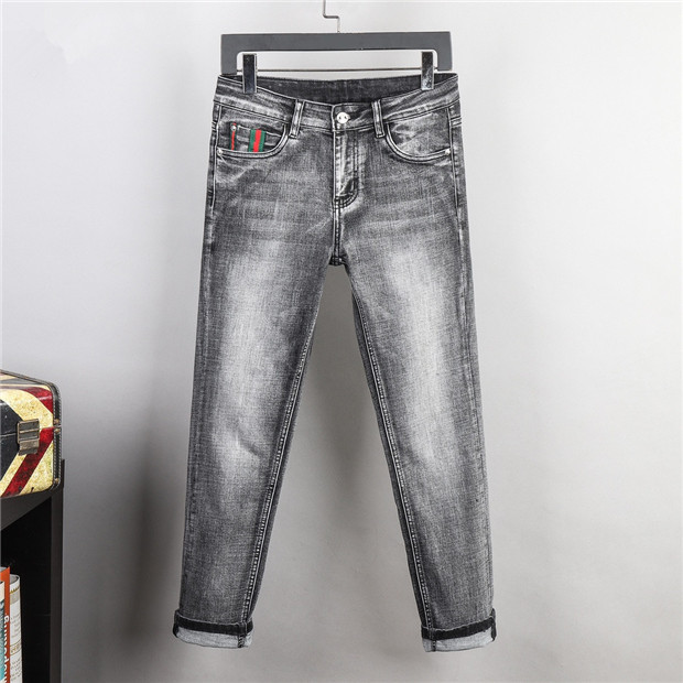 Designer Jeans Classic Style 2017 High Quality Blue Skinny Fit Spliced Ripped Jeans High Street Destroyed Biker Denim Jeans US Size 29-40
Designer Jeans Classic Style 2017 High Quality Blue Skinny Fit Spliced Ripped Jeans High Street Destroyed Biker Denim Jeans US Size 29-40