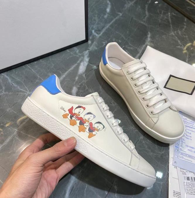 Casual Sneaker Top Quality Platform Shoes men women shoes Plate-forme Sneaker triple white black leather suede Velvet casual Shoe
Casual Sneaker Top Quality Platform Shoes men women shoes Plate-forme Sneaker triple white black leather suede Velvet casual Shoe