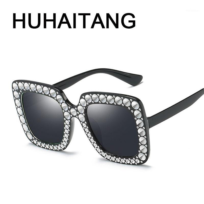 HUHAITANG retro oversized sunglasses women 2018 fashion drilling square sun glasses for ladies brand eyewear1
HUHAITANG retro oversized sunglasses women 2018 fashion drilling square sun glasses for ladies brand eyewear1