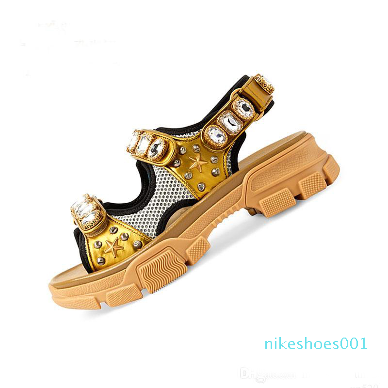 designer Thick bottom Sports sandals diamond woman Trainers leisure fashion Leather beach Men Casual velvet Letter Platform lady shoes xx1, White + diamond
designer Thick bottom Sports sandals diamond woman Trainers leisure fashion Leather beach Men Casual velvet Letter Platform lady shoes xx1, White + diamond