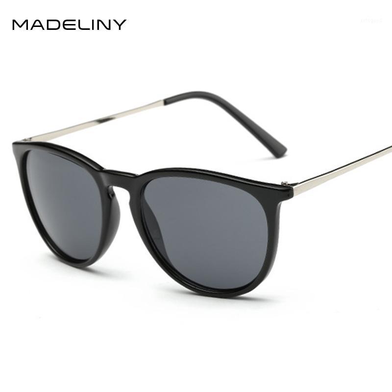 Sunglasses MADELINY Brand Fashion Round Women Vintage Cat Eye Shades Summer Ocean Men Gafas Feminino MA0971
Sunglasses MADELINY Brand Fashion Round Women Vintage Cat Eye Shades Summer Ocean Men Gafas Feminino MA0971