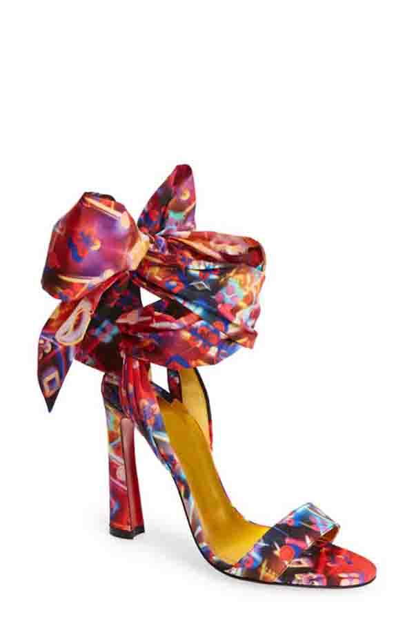 Woman Dress Shoes Luxury design Red Bottom Sandal fashion thick heel heels Crosse Du Desert Silk-Crepe Tie Sandals lady high pumps wedding party brithday gift
Woman Dress Shoes Luxury design Red Bottom Sandal fashion thick heel heels Crosse Du Desert Silk-Crepe Tie Sandals lady high pumps wedding party brithday gift