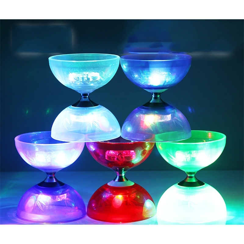 1/3/5 Bearing Professional Diabolo YOYO Toys Set Hight Speed Light Up Glow Classic Toys Bearing Juggling String Bag Kongzhu Y200428
1/3/5 Bearing Professional Diabolo YOYO Toys Set Hight Speed Light Up Glow Classic Toys Bearing Juggling String Bag Kongzhu Y200428