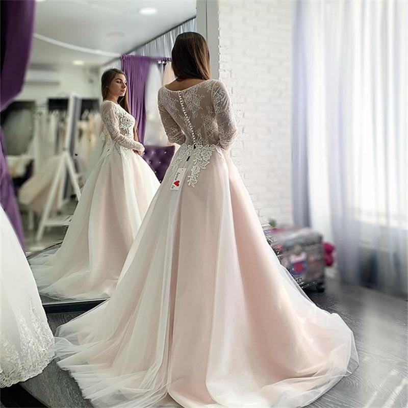Long Sleeves Blush Dresses Illusion Lace Applique Covered Buttons Sweeo Train Custom Made Chapel Wedding Gown Vestido De Novia