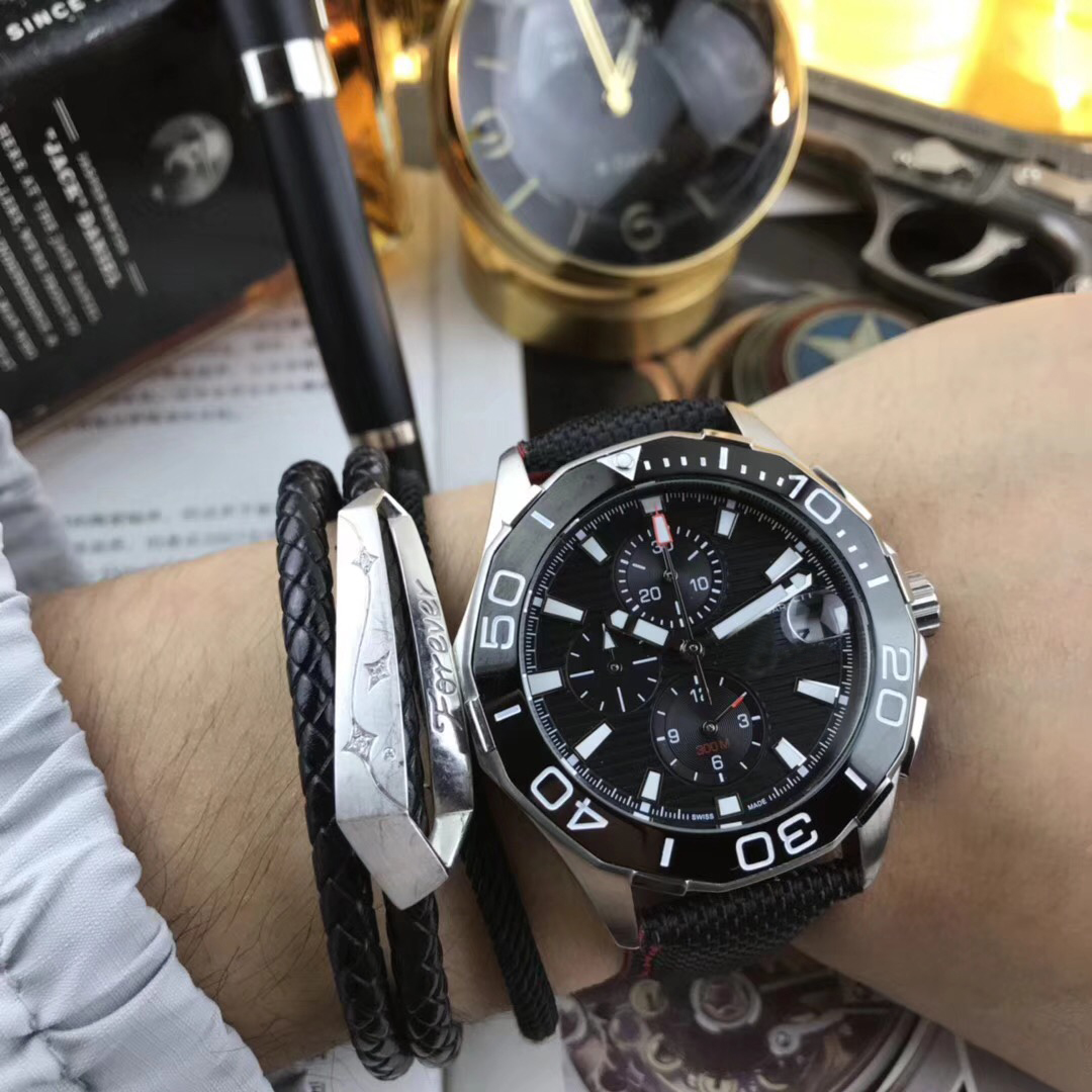 Fashion Rubber Strap Ceramic Bezel Womens Blue Ladies Mens designer tag Mechanical Automatic Movement Watches Man Watch Wristwatches
Fashion Rubber Strap Ceramic Bezel Womens Blue Ladies Mens designer tag Mechanical Automatic Movement Watches Man Watch Wristwatches