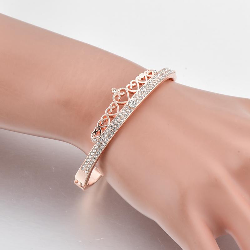 ATTRACTTO Crystal Heart&Crown Bracelets&Bangles For Women Charm Bracelets Jewelry Handmade Stainless Steel Bracelet SBR190536
ATTRACTTO Crystal Heart&Crown Bracelets&Bangles For Women Charm Bracelets Jewelry Handmade Stainless Steel Bracelet SBR190536