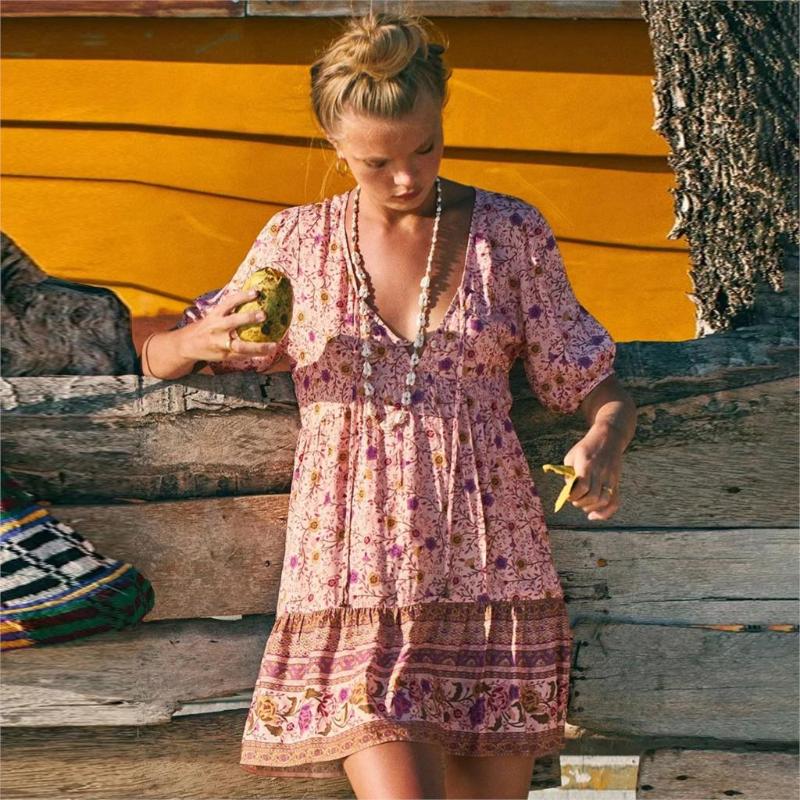 Jastie 2020 Summer Floral Print Mini Dress Women V Neck Half Sleeve Lady Short Dress Boho Vintage Loose Casual Beach Vestidos, As shown
Jastie 2020 Summer Floral Print Mini Dress Women V Neck Half Sleeve Lady Short Dress Boho Vintage Loose Casual Beach Vestidos, As shown