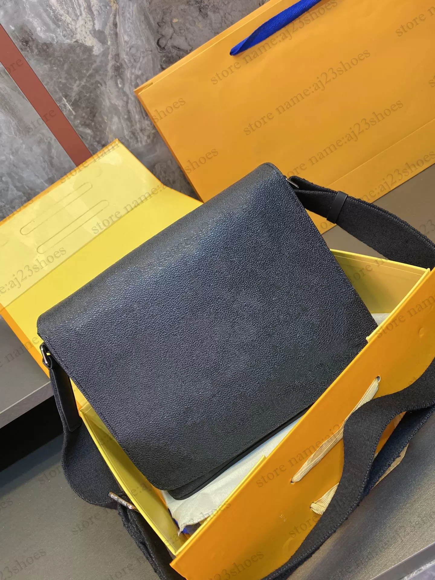 District PM Messenger Bag Outdoor Luxurys Designers Bags Purse Wallet Versatility Men Shoulder Bags Travel M45271 MM Crossbody Handbag, 01
District PM Messenger Bag Outdoor Luxurys Designers Bags Purse Wallet Versatility Men Shoulder Bags Travel M45271 MM Crossbody Handbag, 01