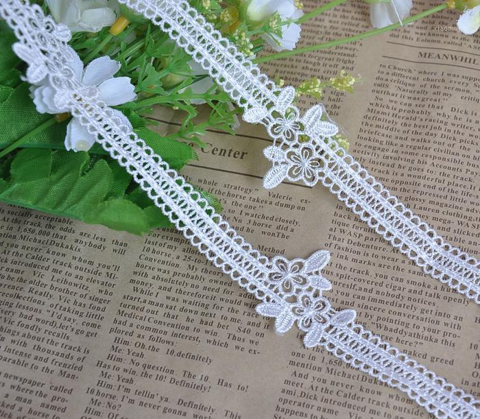 White clothing accessories water-soluble embroidery lace clothing clothes curtains accessories decorative lace 3.2cm1
White clothing accessories water-soluble embroidery lace clothing clothes curtains accessories decorative lace 3.2cm1