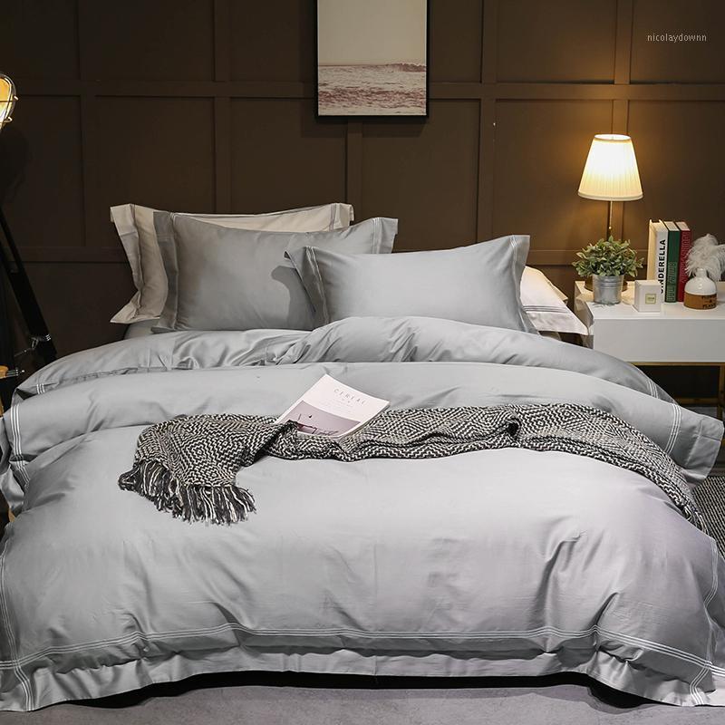 White gray Egyptian cotton Duvet Cover Set Embroidery Jpcs Queen/King Size Bedclothes hotel Bedding Sets1
White gray Egyptian cotton Duvet Cover Set Embroidery Jpcs Queen/King Size Bedclothes hotel Bedding Sets1